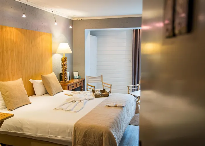 ホテル De Charme Le Sud Bretagne 4*